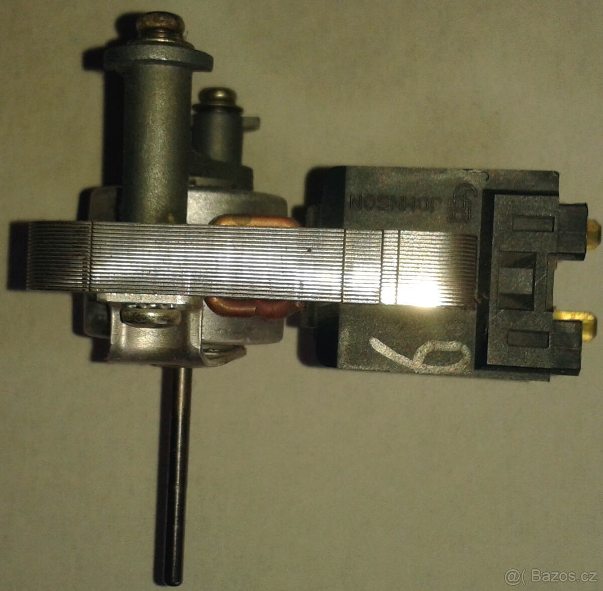 Motorek větráku s vrtulí - 4