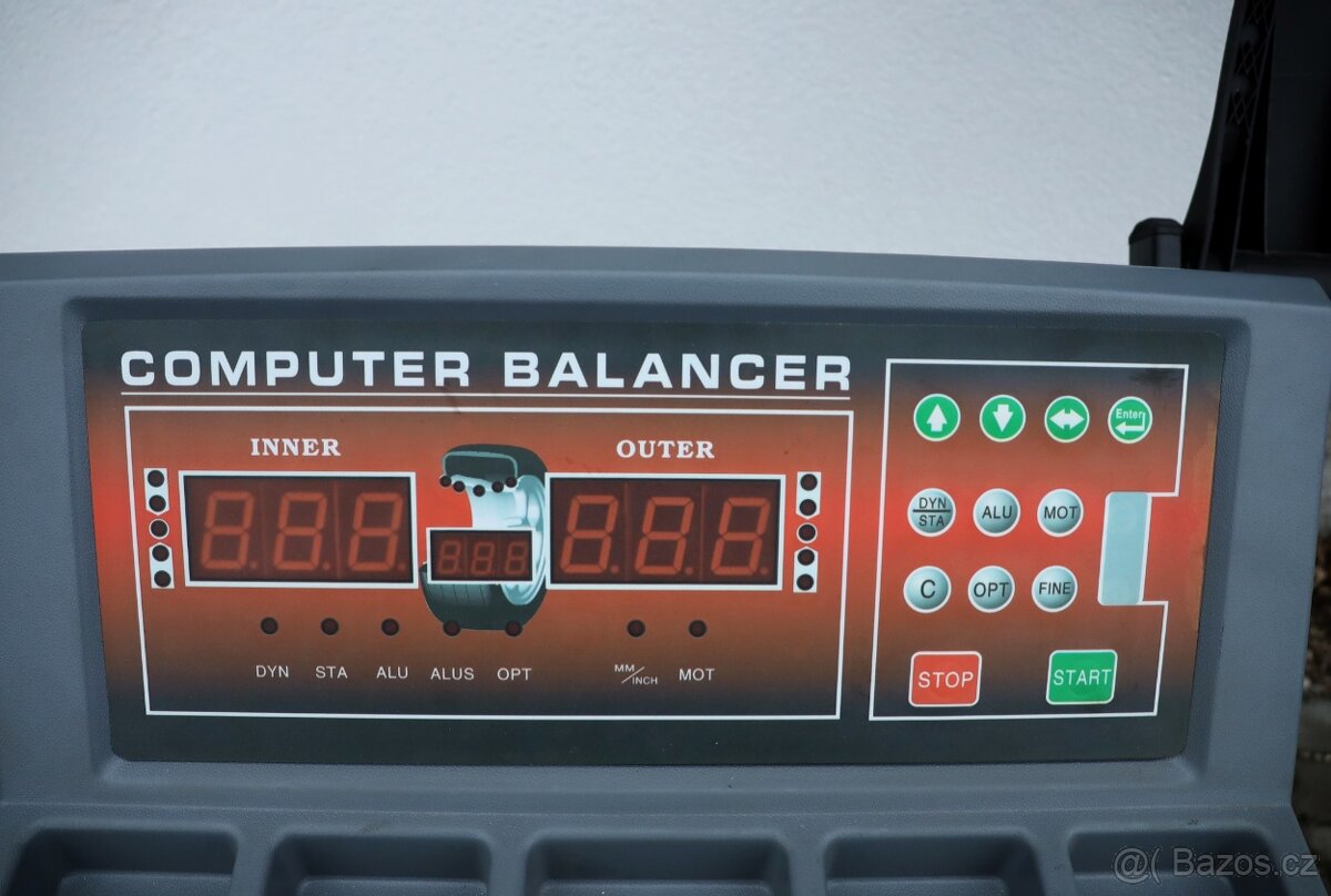 Vyvažovačka kol poloautomatická s brzdou - 4