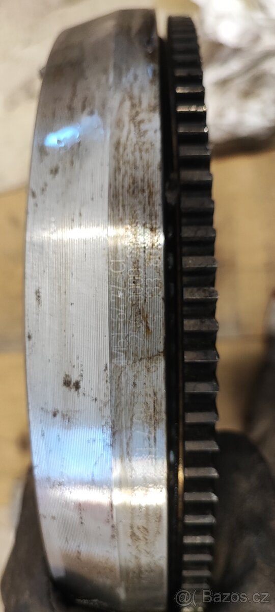 Ford Focus mk2 1.6 TDCi , setrvačník FORD - 4