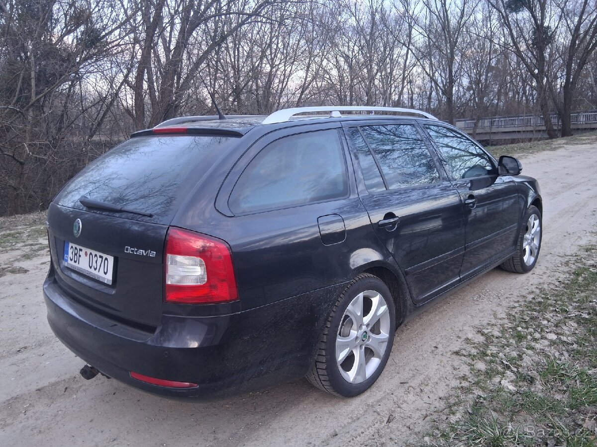 Škoda Octavia 2 automat kůže - 4