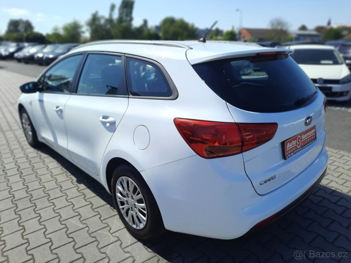 Kia Cee´d 1,4 CVVT-i KLIMATIZACEESP - 4
