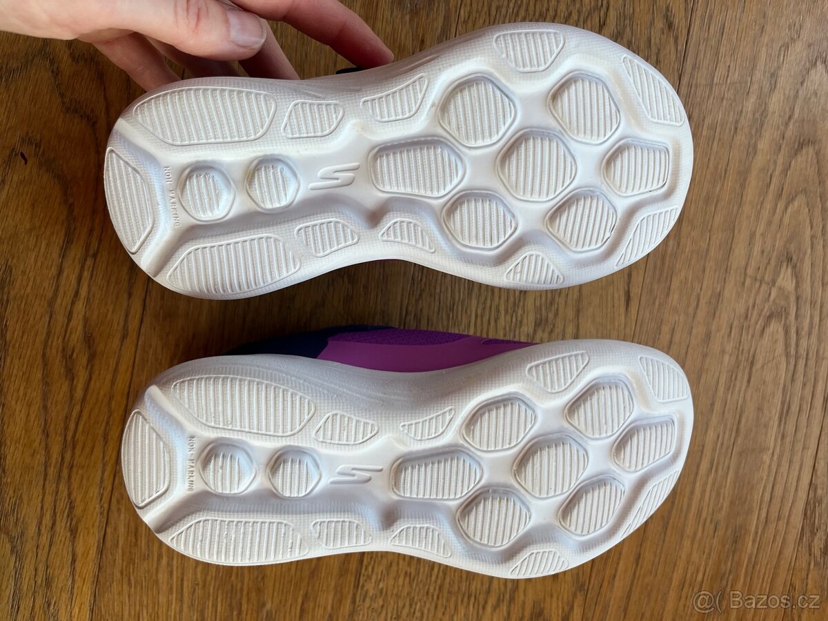 Dívčí tenisky Skechers 28 - 4