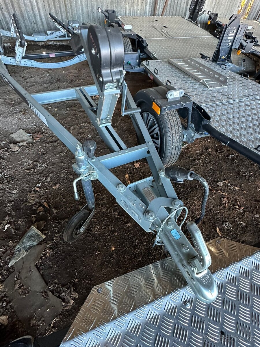 Přívěs na pramici - 4