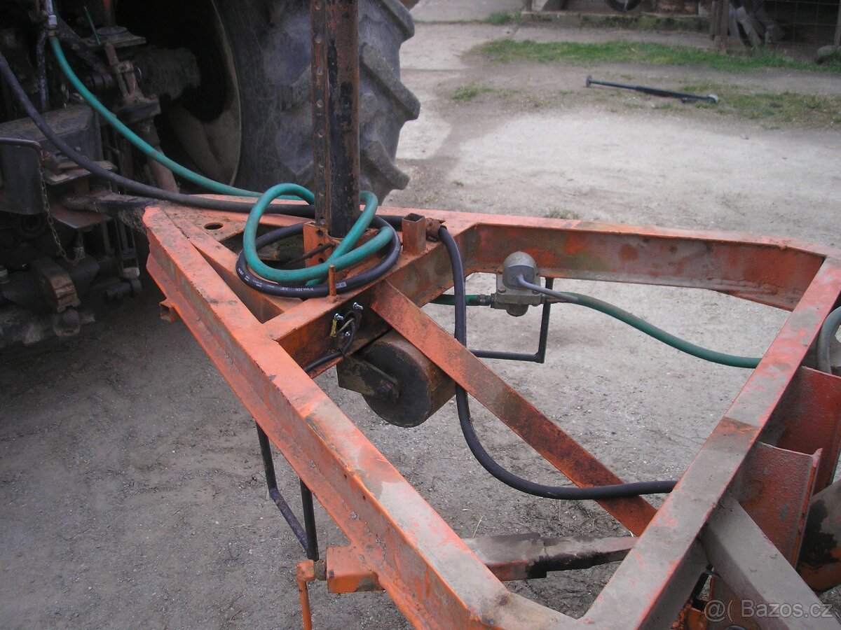 Prodám sklápěcí káru za traktor. - 4