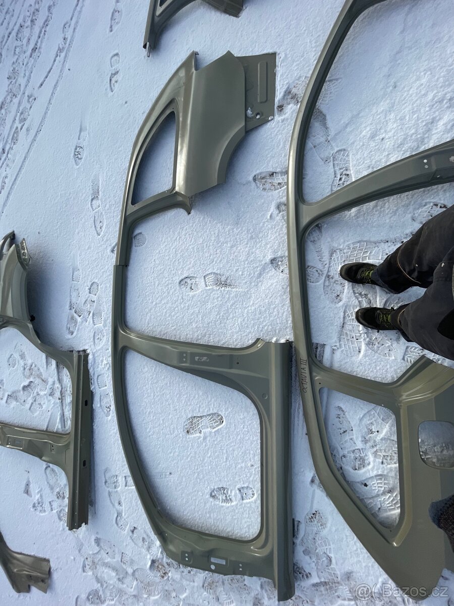 Náhradní díly Škoda , VW, Mercedes - 4