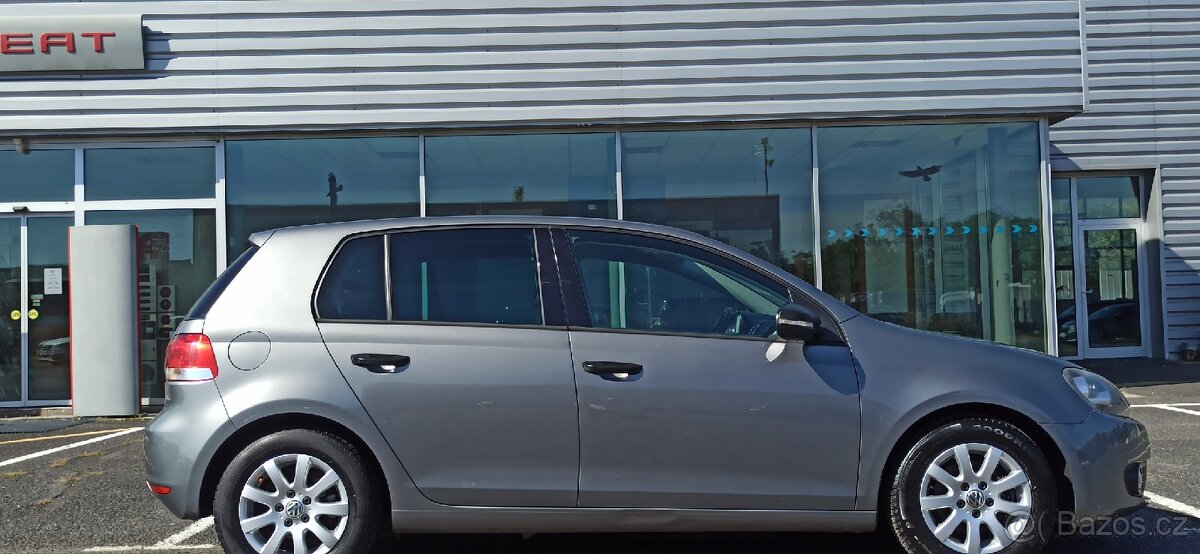 Volkswagen Golf 6 1.2 TSI 77 Kw Top Stav - 4