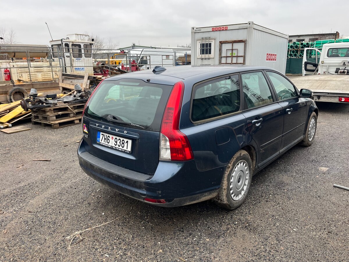 Volvo V50 1.8 92 kW - náhradní díly - 4