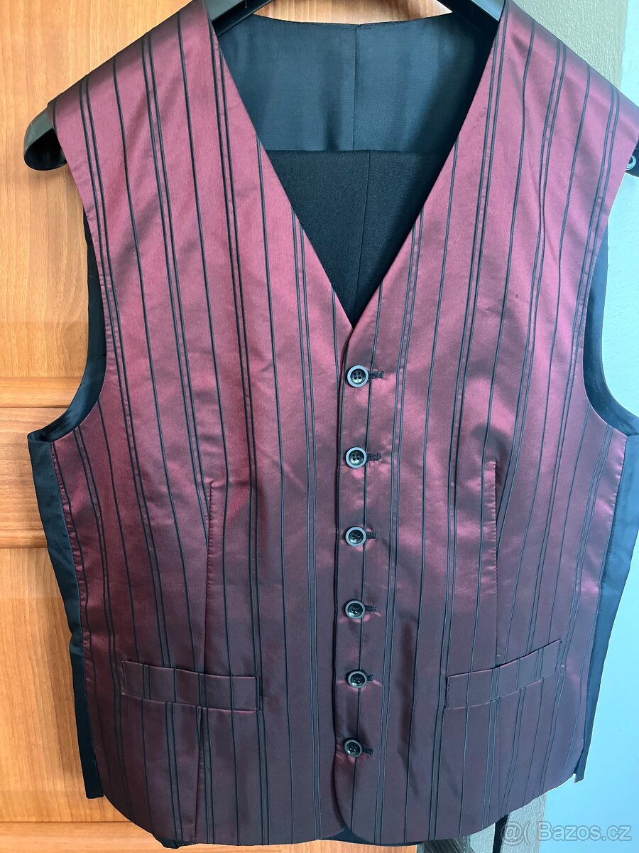 Krásný pánský společenský černý oblek s vestou C&A - 4