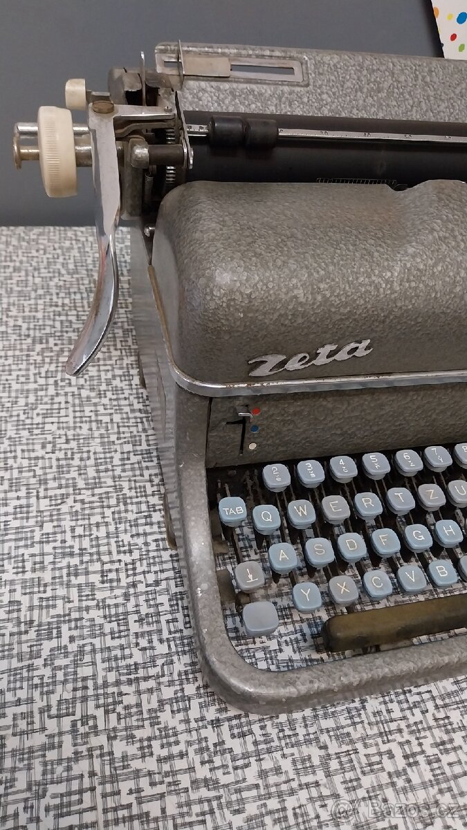 Psací stroj ZETA - 4