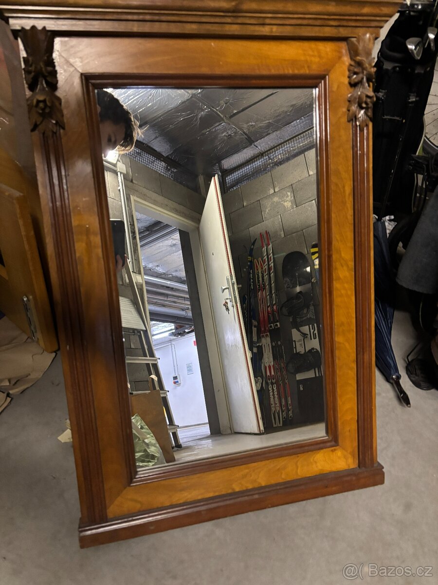 Zrcadlo - 4