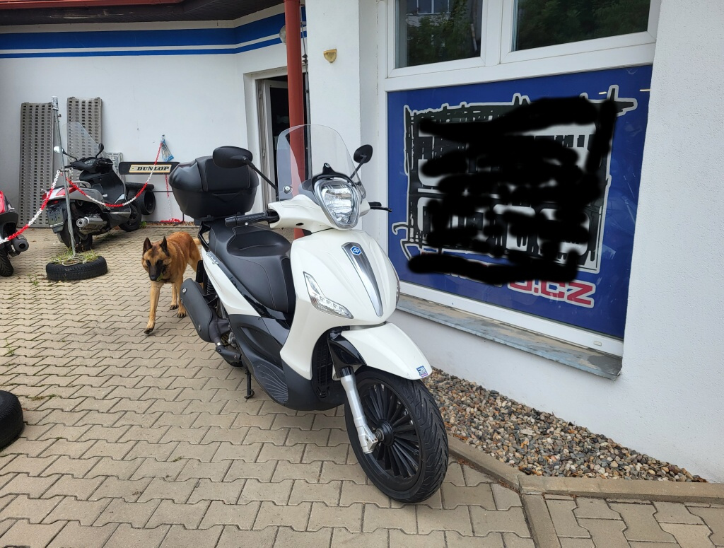 Piaggio Beverly 125i - 4