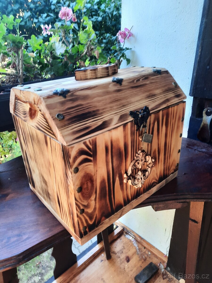 Dřevěná truhla - 4