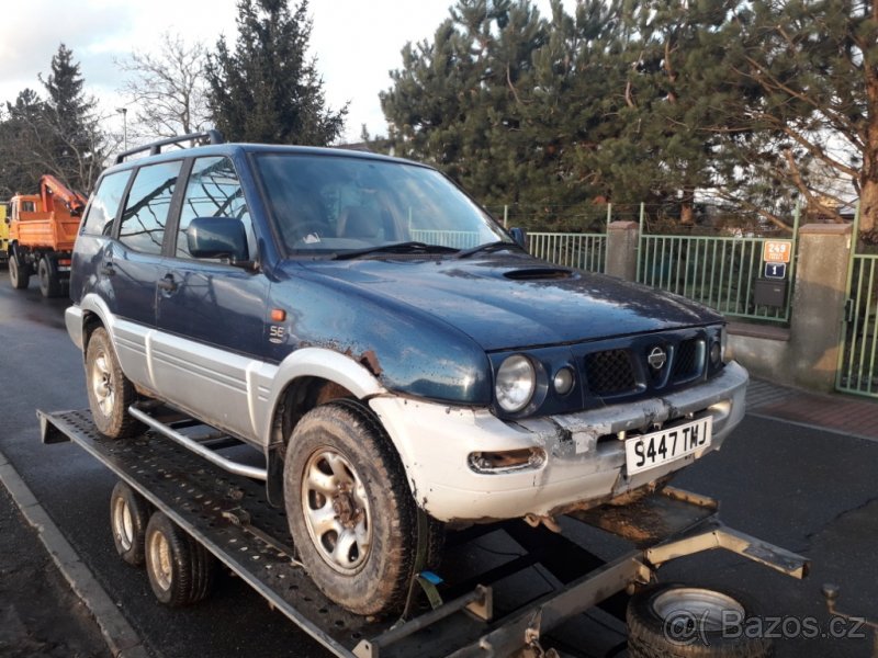 4x4 NISSAN TERRANO II 2.7 TDI 92 KW - 4