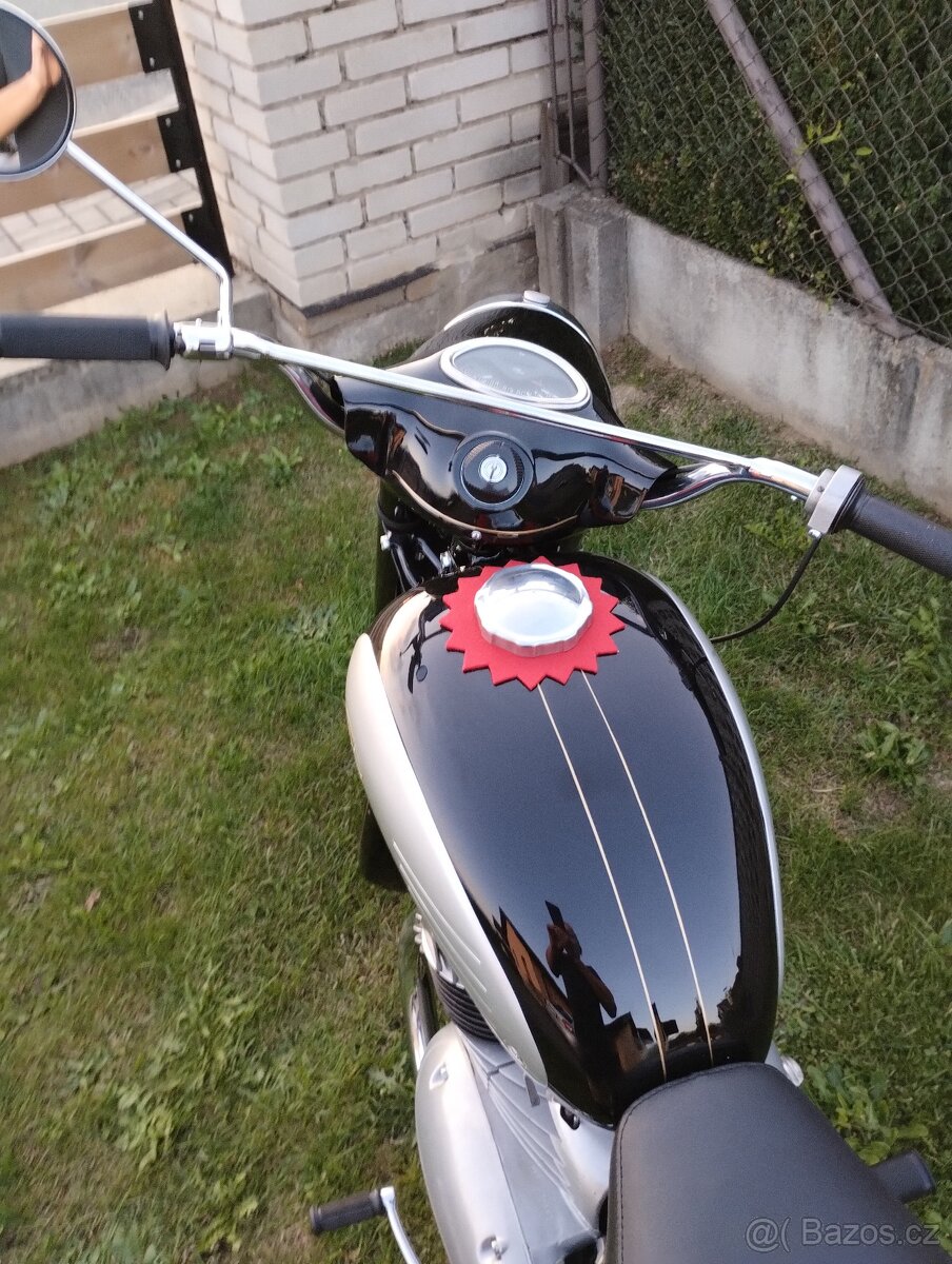 Jawa Panelka 350/360 s doklady - 4