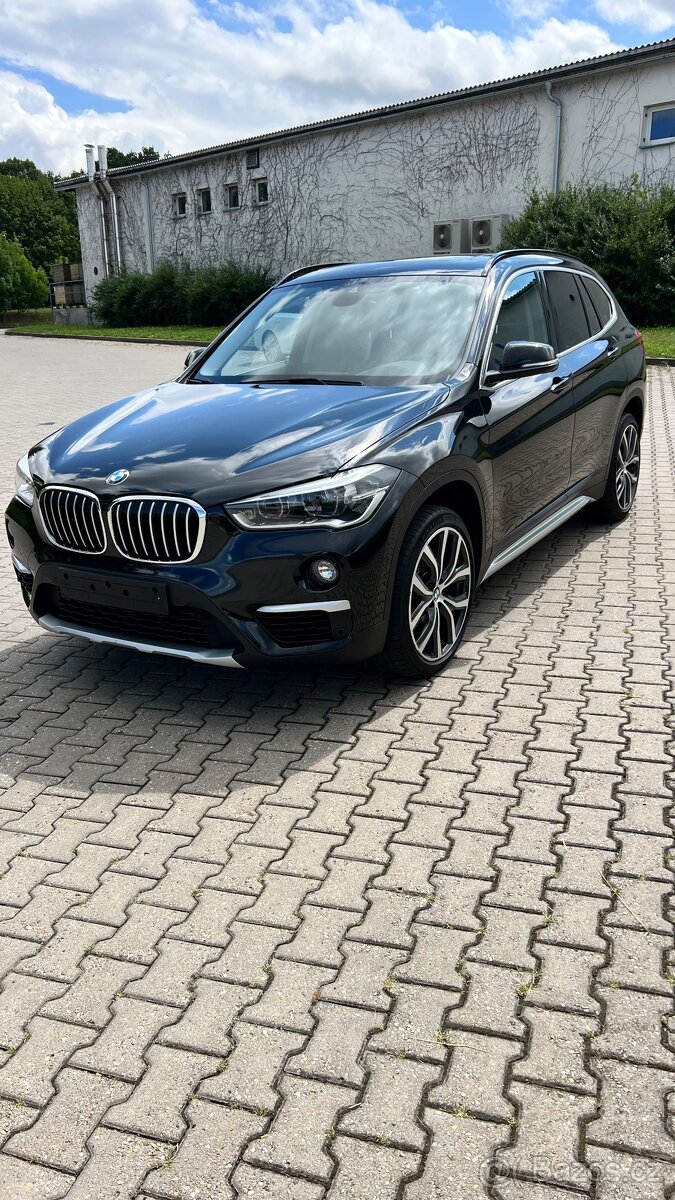 BMW X1, 2.0i sDrive, benzín, 141kw, 2019, Servis BMW - 4