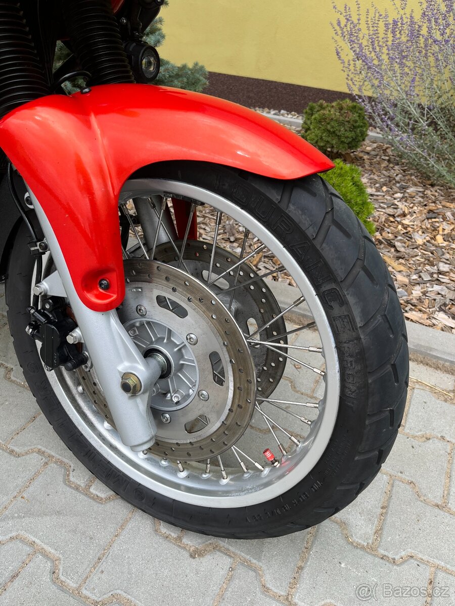 Triumph Tiger 955i - 4