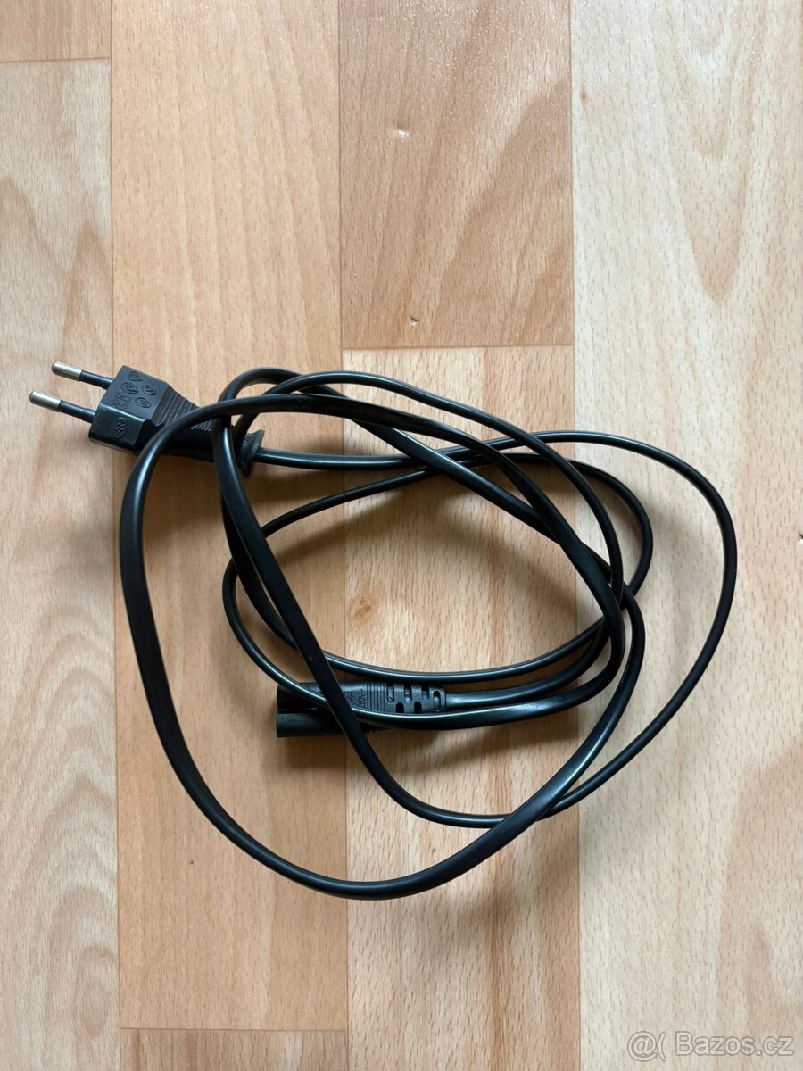 PRODÁM PLAYSTATION 4 SLIM 500GB + HRY - 4