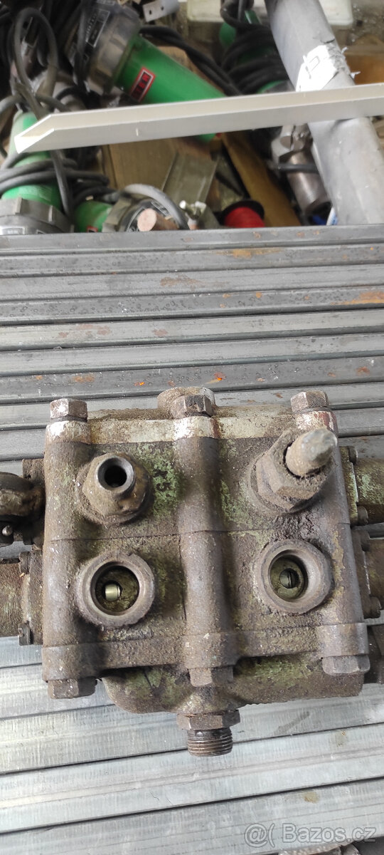 Hydraulický rozváděč - 4