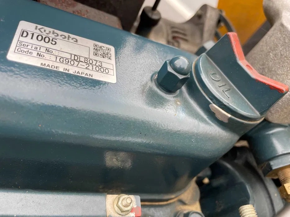 Příkopový vibrační válec jcb - 4