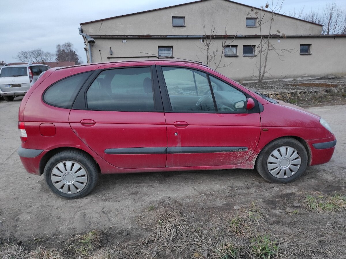 Renault scenic 1,6 16v 79kw levně - 4