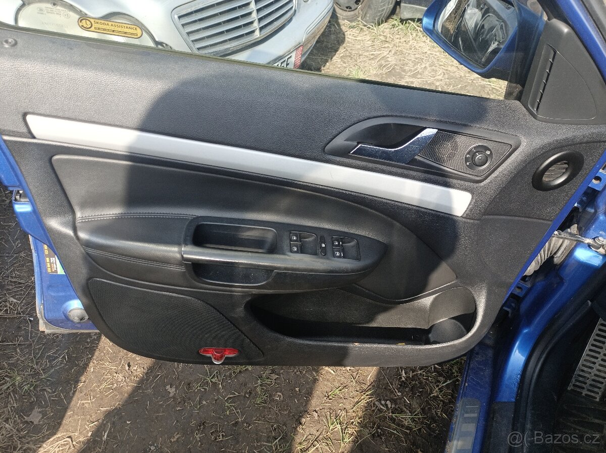 Tapecy Octavia 2 rs hatchback - 4
