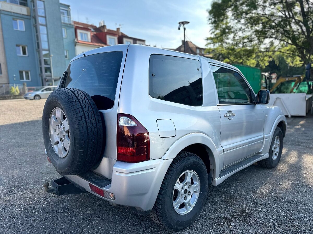 Mitsubishi Pajero 3.2 Di-D, 118 kW, 4x4, 2003
