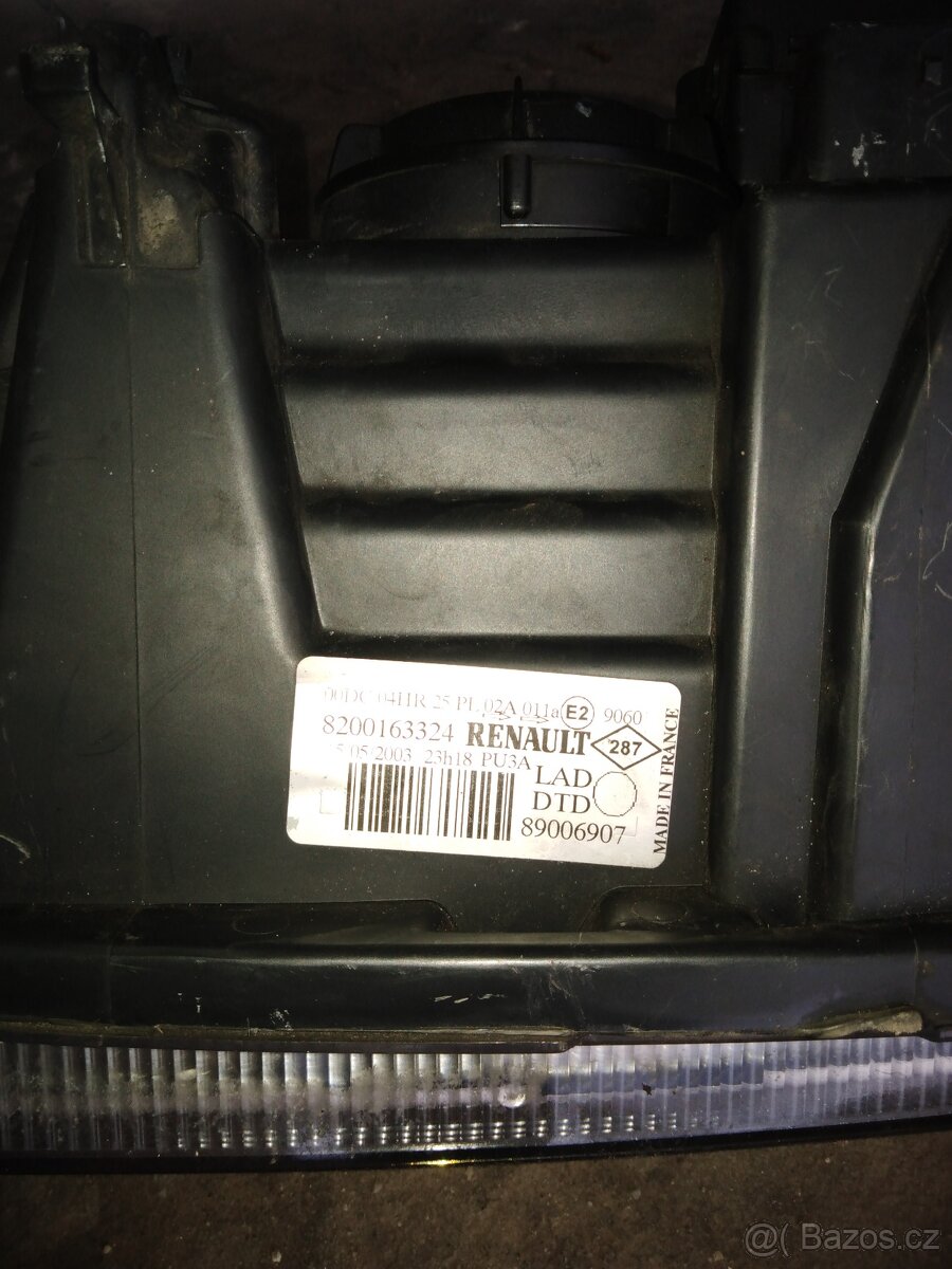 pravý přední světlomet R Laguna - 4