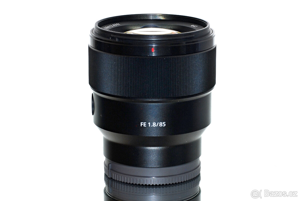 Sony FE 85mm f/1,8 + UV filtr Stav NOVÉHO - 4