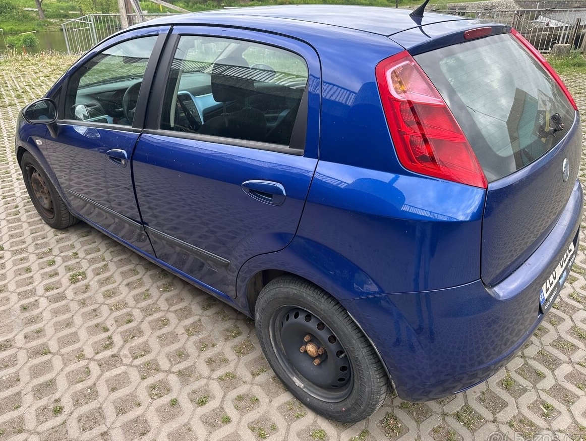 1.3 66kw Multijet Fiat Grande Punto rozprodám na ND - 4