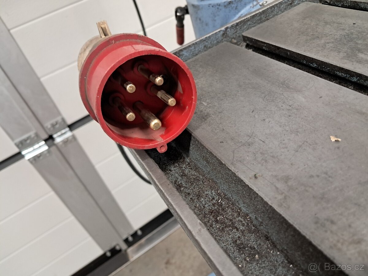 Stojanová vrtačka - 4