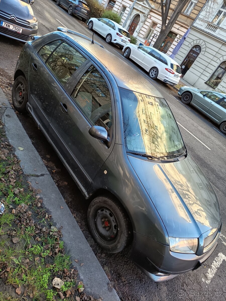 Na náhradní díly nebo opravu. - 4