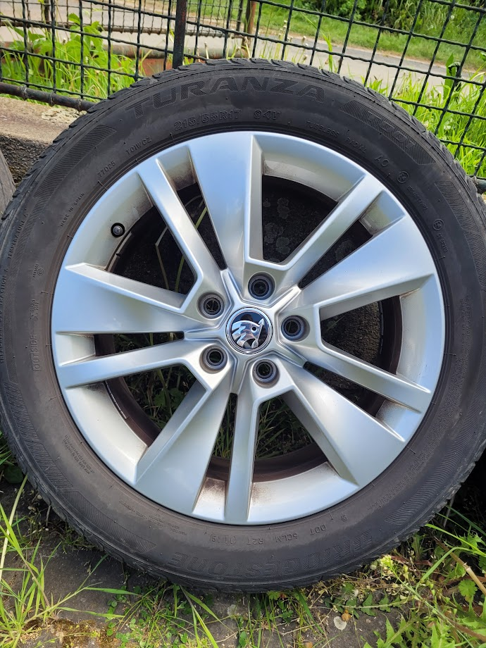Letní Škoda Triton 17" Karoq 57A071497 8Z8 - 4