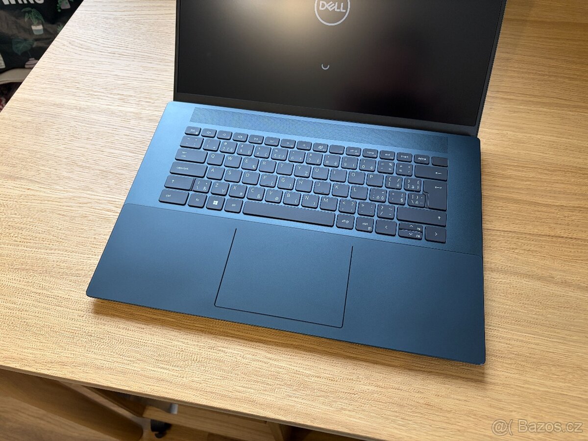 Dell Inspiron 7620 16", i7, RTX 3050 Ti 4GB - 4