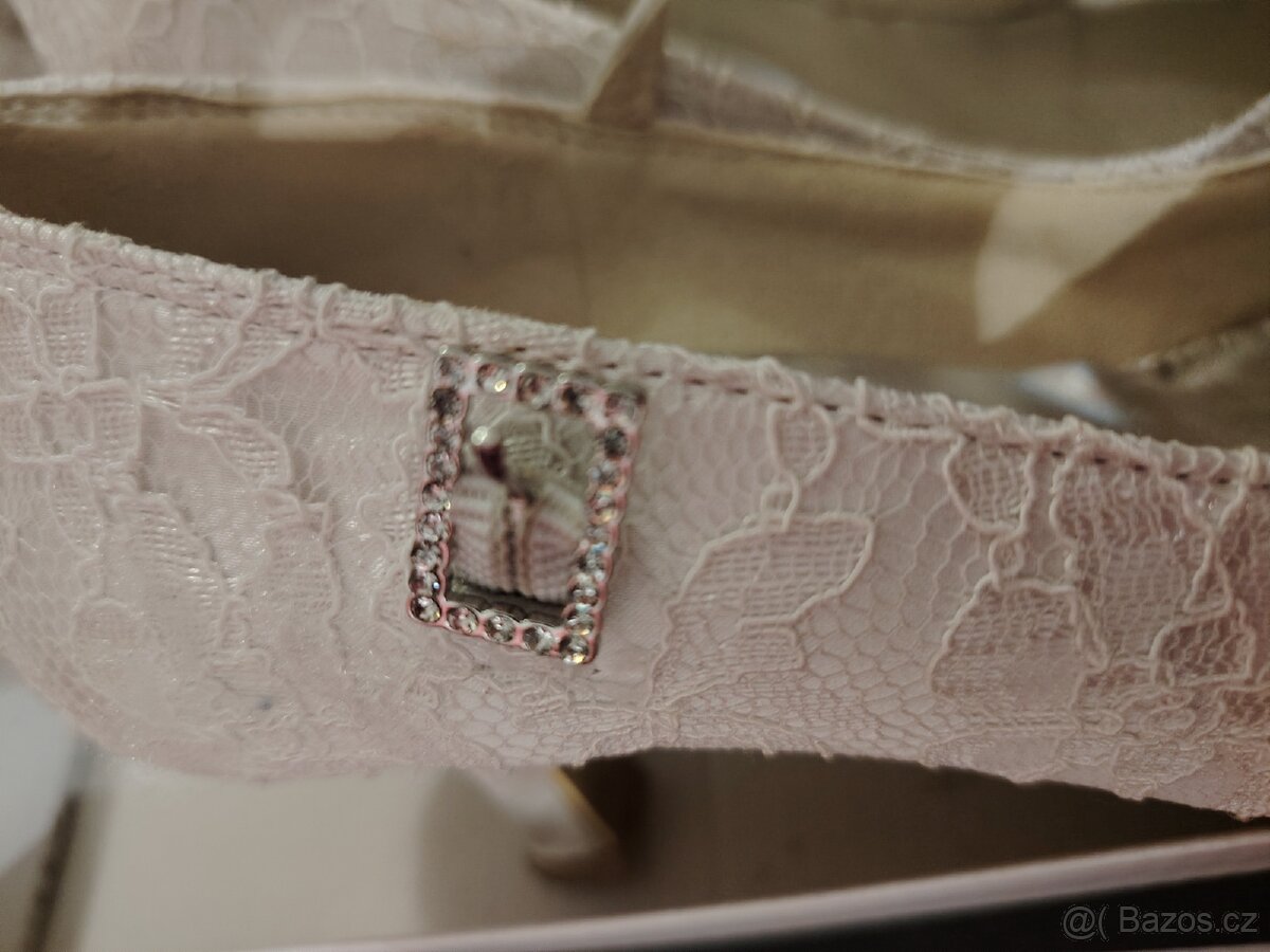 Bílé svatební/plesové lodičky vel.40 - 4