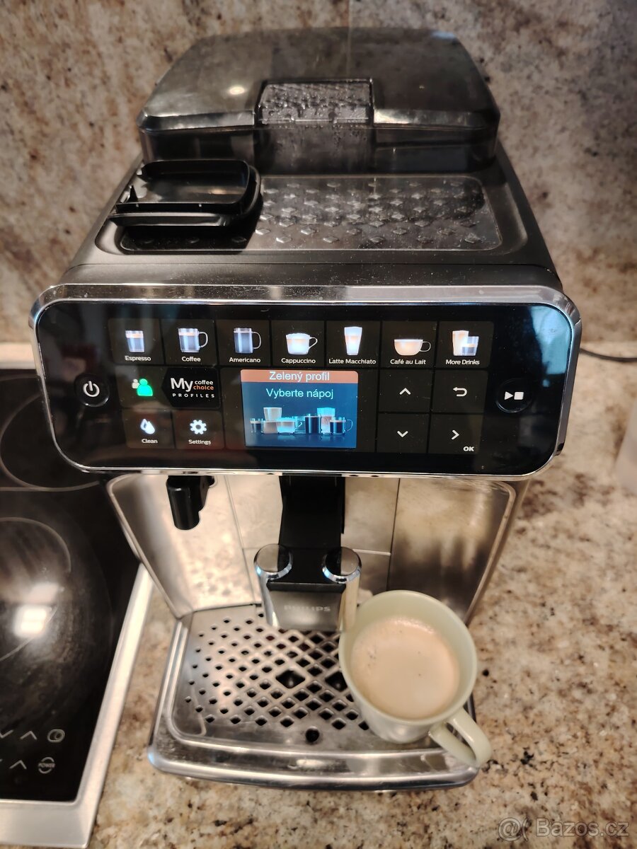 Automatický kávovar Philips LatteGo EP5447/90 - 4