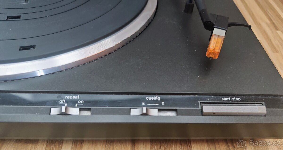 TECHNICS SL-Q300 –automatický gramofon s přímým náhonem - 4