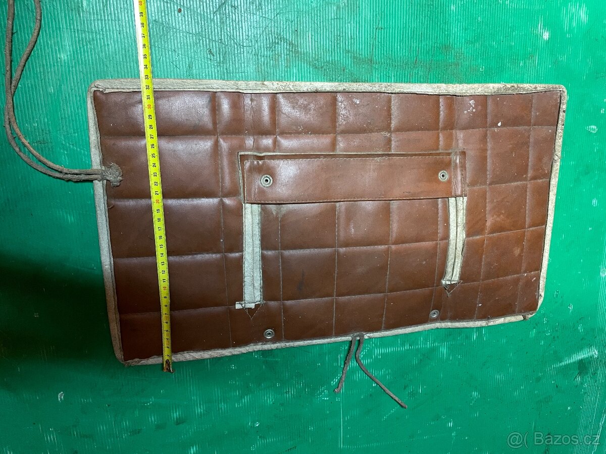 dečka, kryt chladiče škoda neznám typ - 4