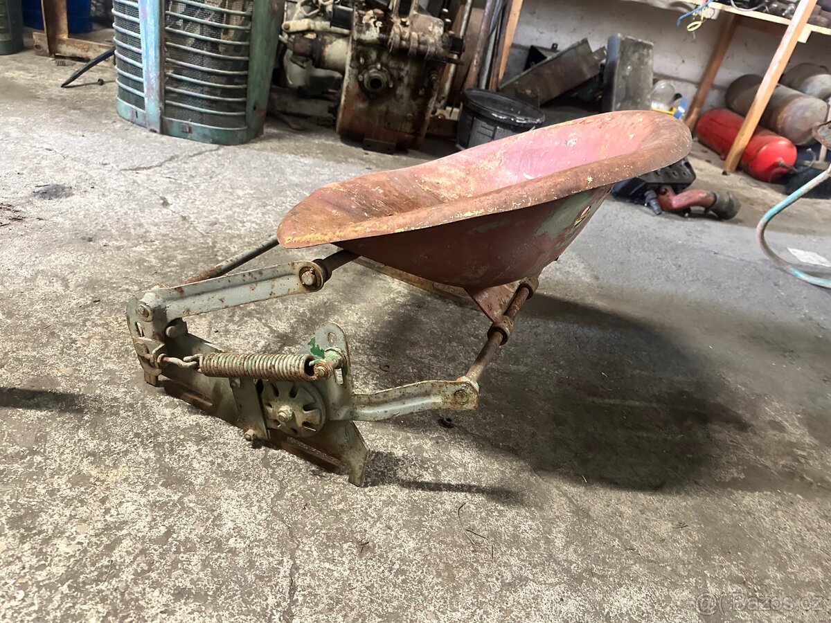 Sedánka Zetor 25 - 4