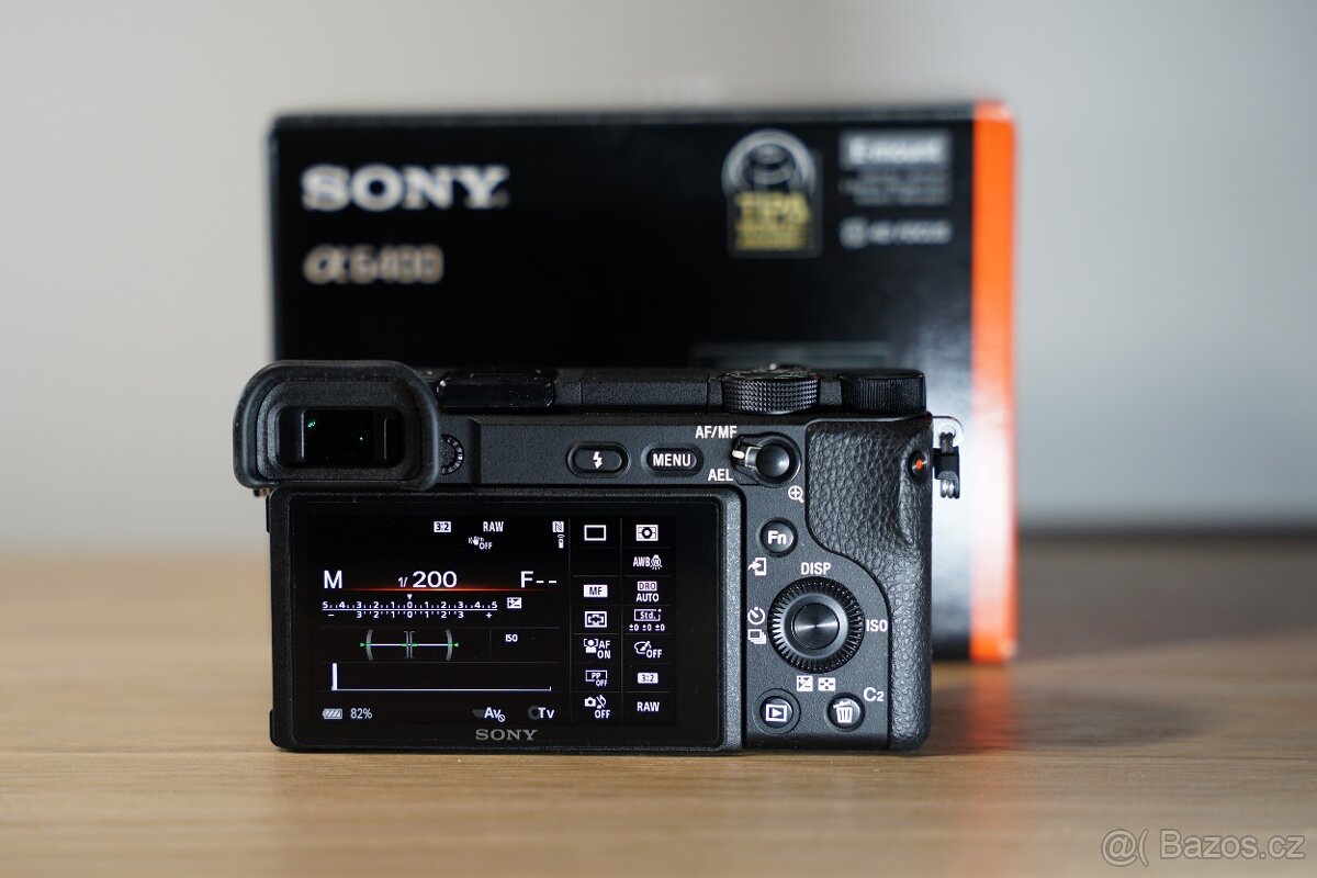 Sony A6400 – TOP stav, 13 xxx snímků - 4