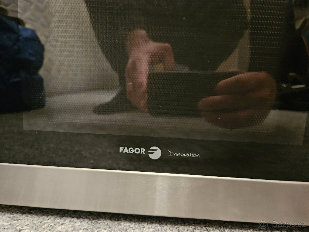 Mikrovlnka Fagor - 4