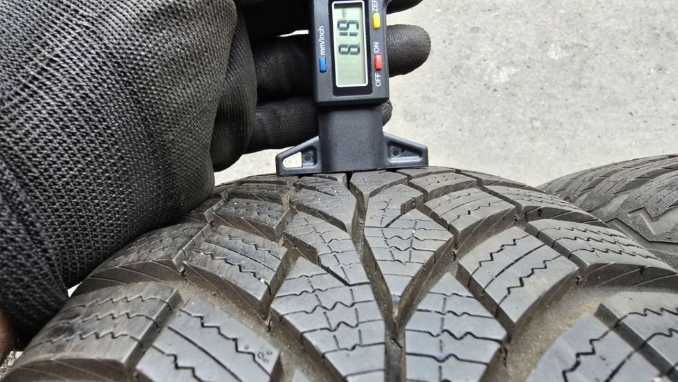 Zimní pneu 195/65/15 Continental - 4