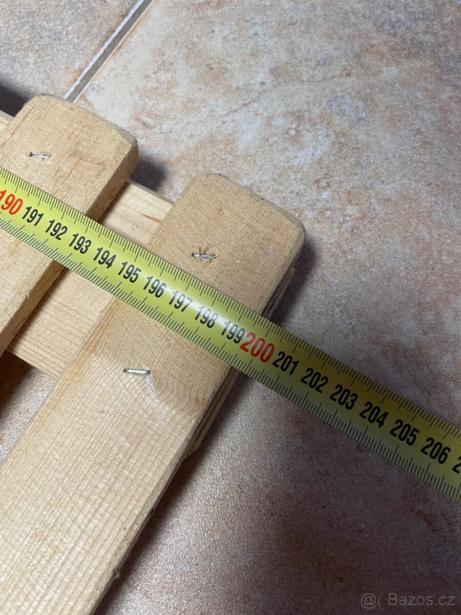 Kovový rám postele včetně roštu - 4