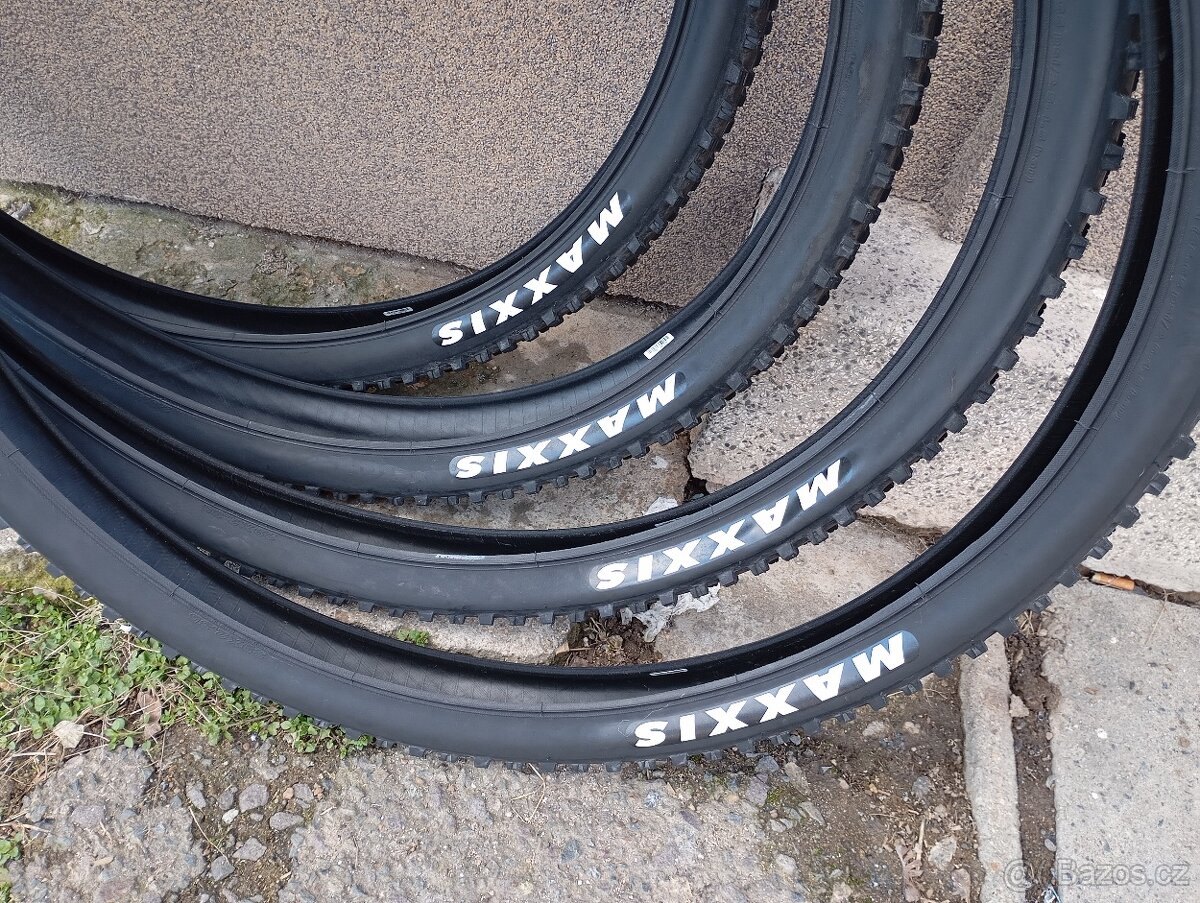 Maxxis Forekaster pláště na MTB - 4