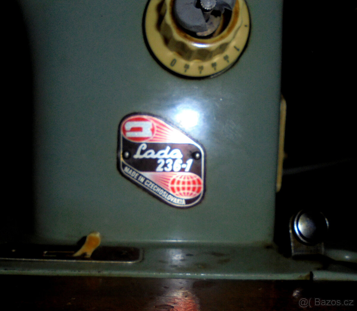 Šicí stroj Lada s elektrickým pohonem - 4