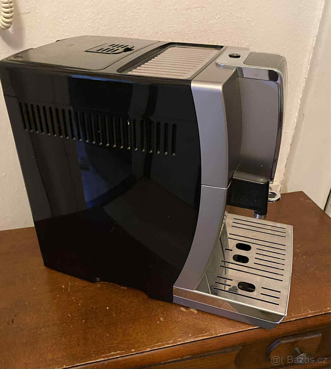 Kavovar Delonghi - 4