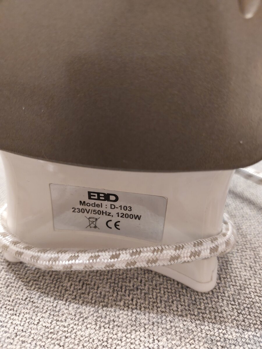 Žehlička značky EBD - 4