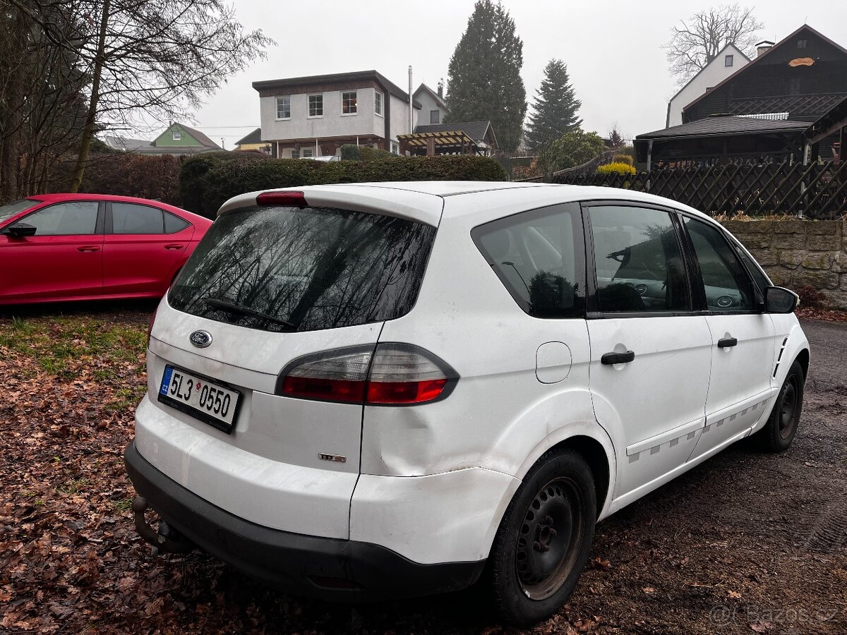 Ford S-MAX, Ford S - MAX 2.0 TDCI TAŽNÉ - 4