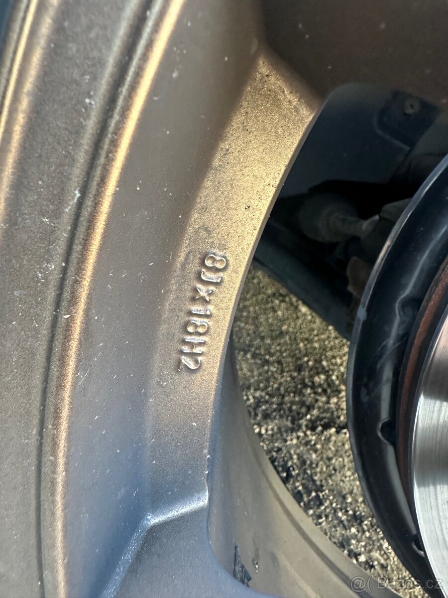 OZ ultraleggera r18 5x112 - 4