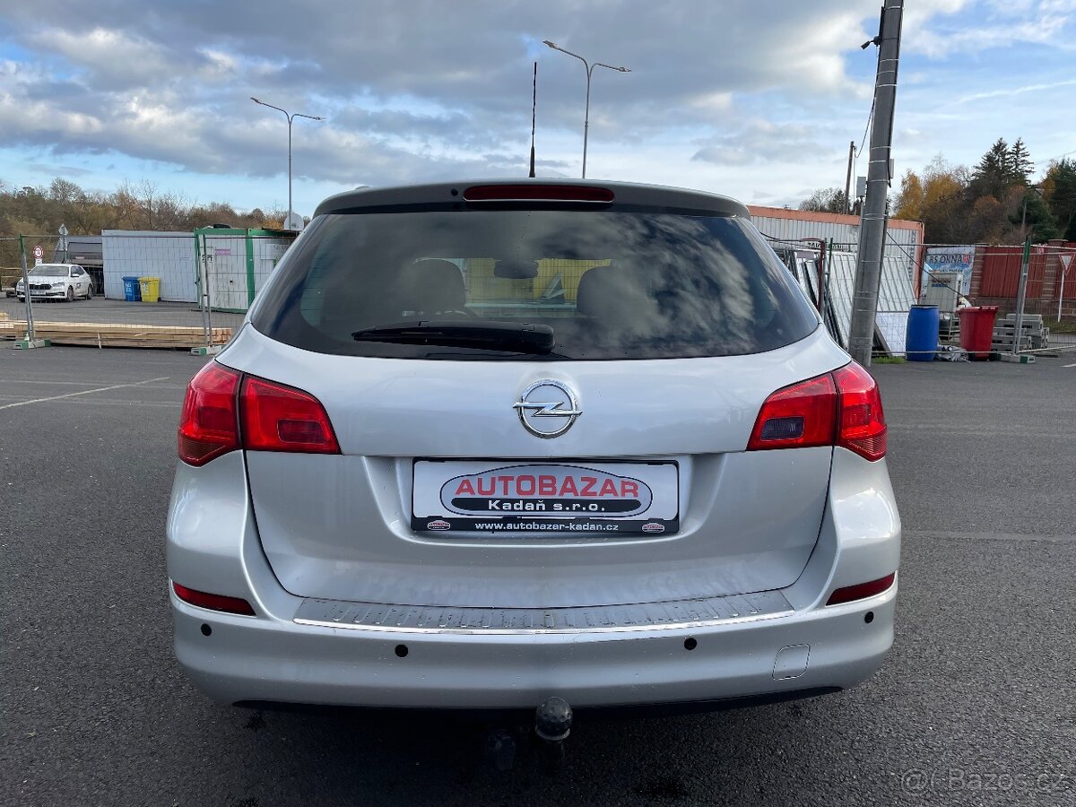 Opel Astra, J KOMBI 1,6 85kW, SERVISKA - 4