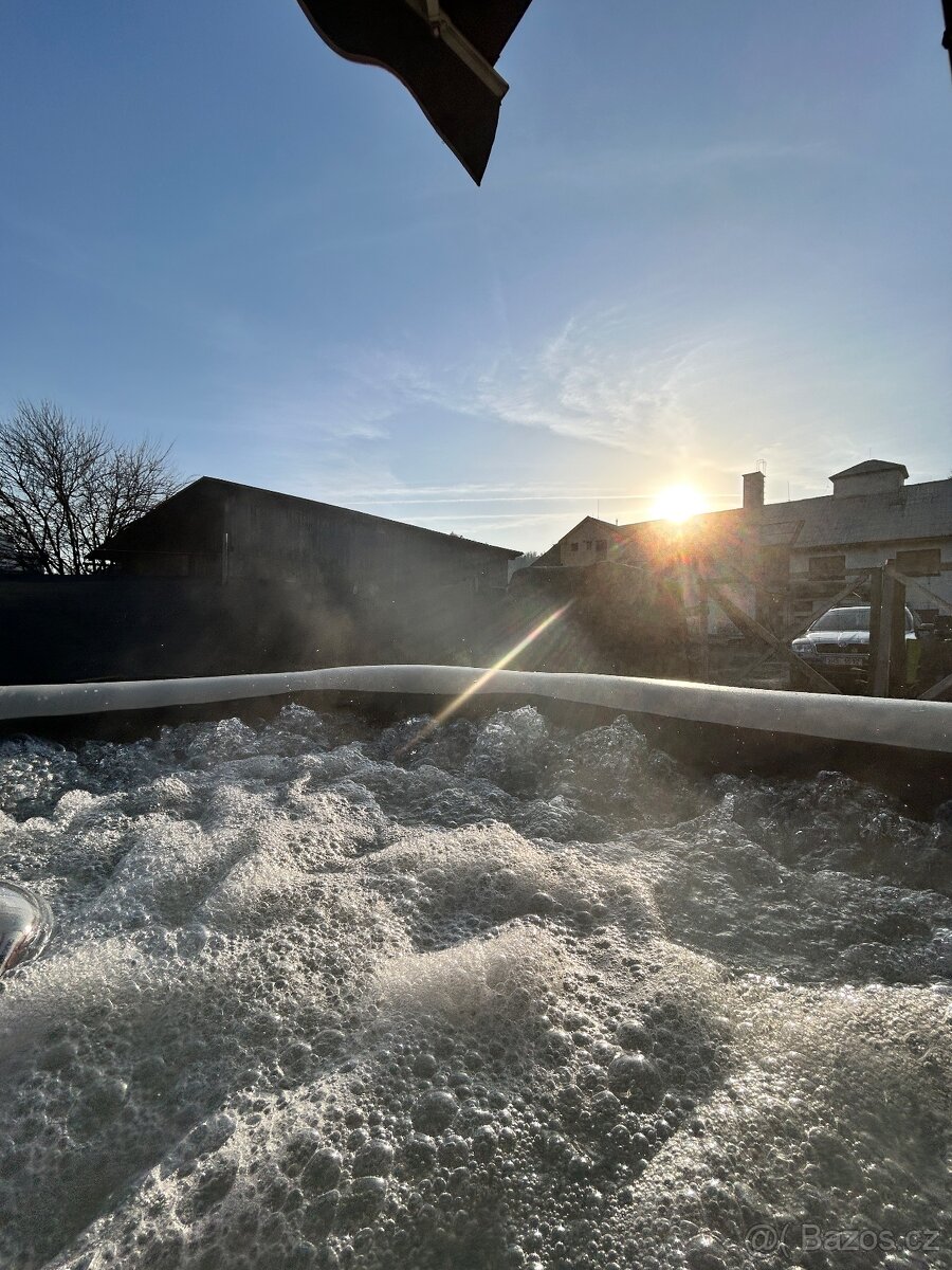 VÍŘIVKA PURESPA DELUXE HWS 800 - 4